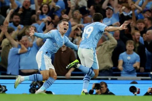 Manchester City thể hiện sức mạnh nhà ĐKVĐ