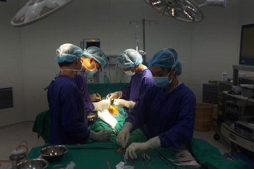 Nở rộ dịch vụ nam khoa, cảnh giác tiền mất tật mang