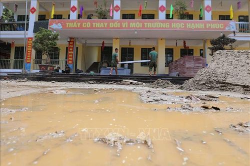 Thầy trò vùng lũ nỗ lực vượt khó, sẵn sàng cho năm học mới 2023 - 2024
