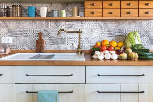 Làm mới căn bếp gia đình với những ý tưởng trang trí tiết kiệm