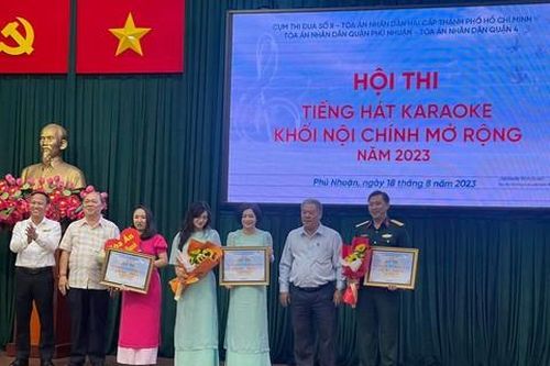Sôi nổi hội thi văn nghệ khối Nội chính chào mừng các ngày lễ lớn