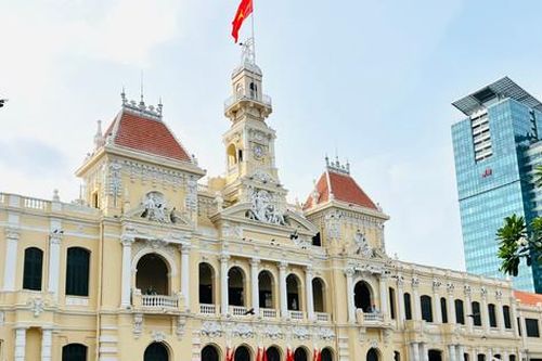 Mở cửa đón khách tham quan trụ sở HĐND - UBND TP Hồ Chí Minh dịp 2-9