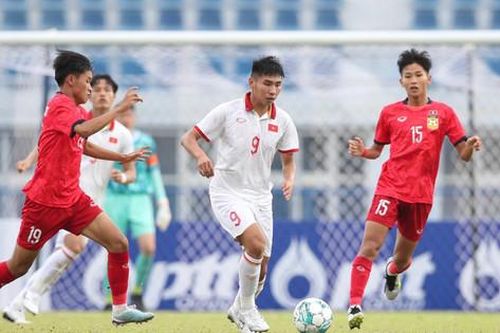 Thắng dễ U23 Lào, U23 Việt Nam ra quân thuận lợi
