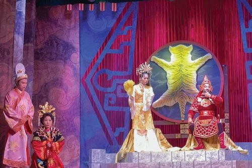 Sân khấu về đề tài truyền thống: Biến sở trường thành động lực phát triển