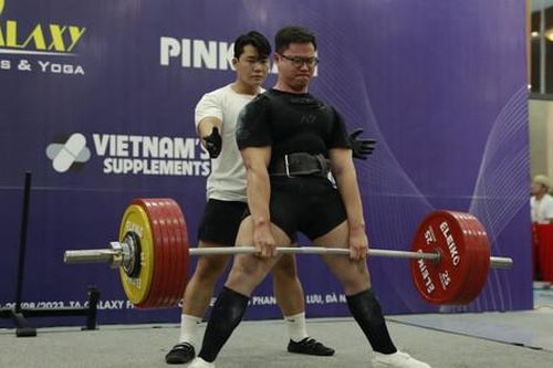 Phạm Anh Tú, Linda Lê đoạt giải toàn năng Powerlifting Việt Nam 2023