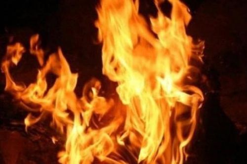 Điều tra nghi án người phụ nữ đổ xăng đốt người tình