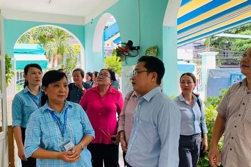 TP Hồ Chí Minh: Mặt trận khảo sát công tác chuẩn bị cho năm học mới