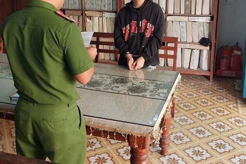 Bắt thanh niên đánh người gây thương tích
