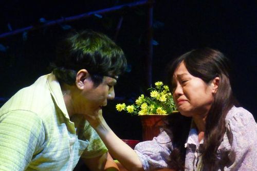 Kịch 'Trả lại lia thia' - chông chênh chuộc tội