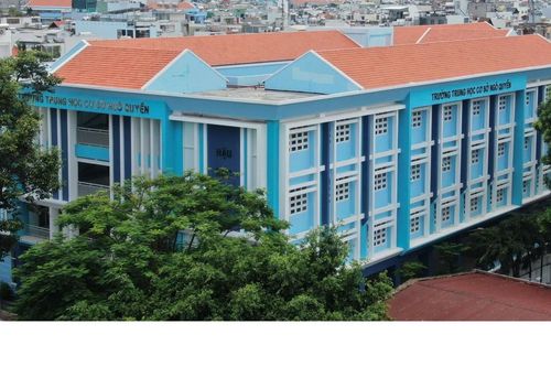 Niềm vui từ những ngôi trường mới