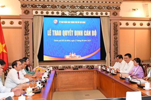 Hóc Môn và Bình Chánh có thêm Phó Chủ tịch UBND huyện