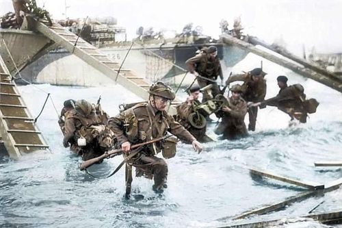 Hitler 'ăn quả lừa đau đớn' trong cuộc đổ bộ Normandy thế nào?