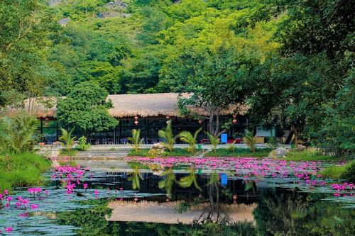 Đẹp mê mẩn 'Tràng An thu nhỏ' ở Thanh Hóa