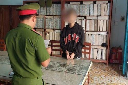Quảng Ngãi: Bắt kẻ côn đồ vô cớ đâm thủng ruột non người khác