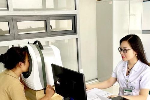 Khám chữa bệnh theo yêu cầu: Nhiều bệnh viện giảm giá