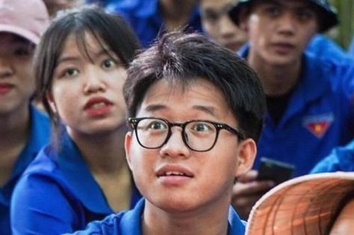 Mùa hè xanh đầu tiên