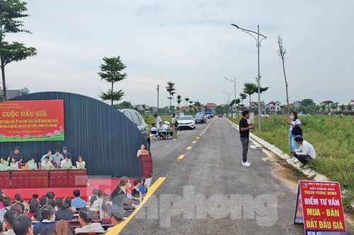 Điều tra phiên đấu giá 43 lô đất ở Bắc Giang