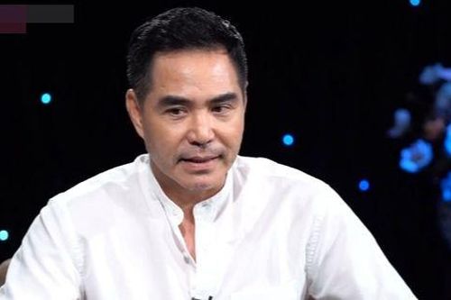 Diễn viên Trung Dũng: 'Tôi thất tình lần đầu ở tuổi 45, cuộc sống đảo lộn chỉ sau một đêm'