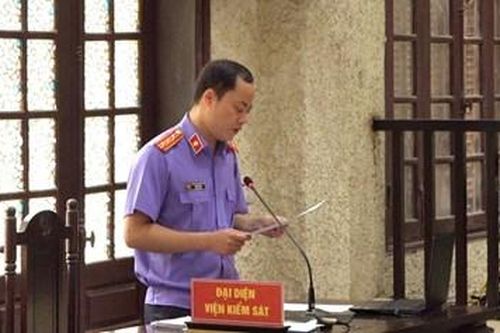 Phối hợp tổ chức phiên tòa rút kinh nghiệm, số hóa hồ sơ, công bố chứng cứ bằng hình ảnh