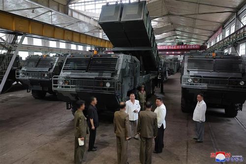 Triều Tiên: Ông Kim Jong-un thị sát hoạt động của Hải quân