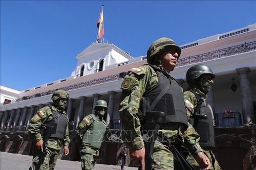 Bầu cử Ecuador: Các điểm bỏ phiếu đóng cửa, không ghi nhận tình trạng bạo lực
