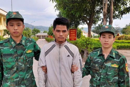 Bắt đối tượng đá gà ăn tiền khi đang vượt biên về Việt Nam