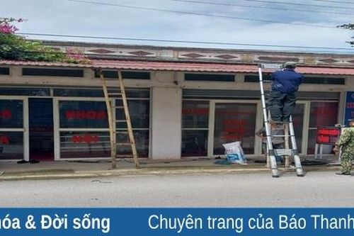 Xã Minh Tâm ra quân giải tỏa vi phạm hành lang an toàn giao thông