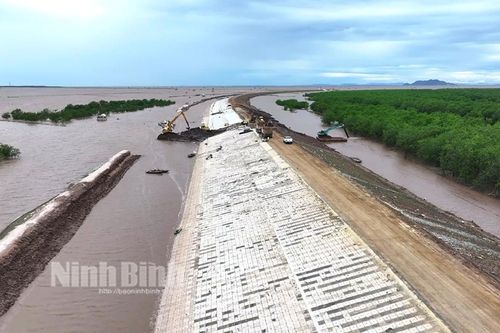 Thêm 'lá chắn' cho vùng biển Kim Sơn