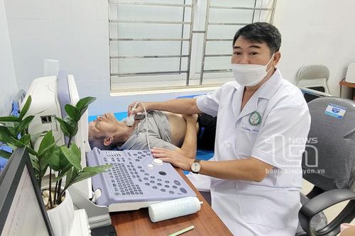 Ngành Y tế: Tăng chất lượng để giảm quá tải