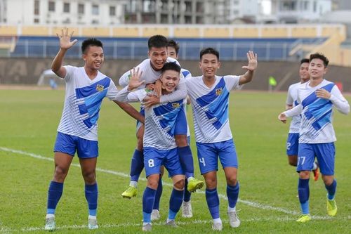 CLB Huế cám ơn khán giả nhà bằng trận thắng đậm Bình Thuận 7 - 0