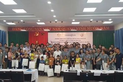 Chương trình phẫu thuật nụ cười trở lại Huế