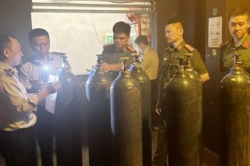 Liên tiếp kiểm tra, xử phạt cơ sở kinh doanh 'bóng cười'