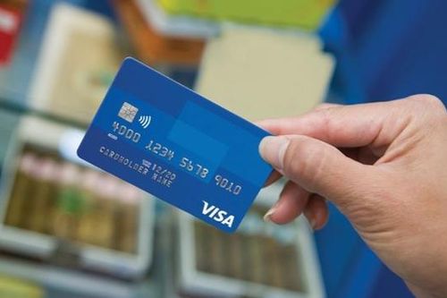 Bắt lái xe taxi rút trộm tiền trong thẻ ATM của khách