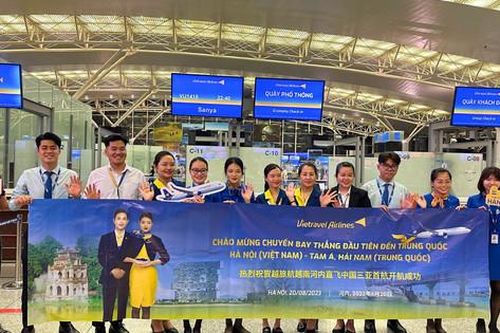 Vietravel Airlines thực hiện chuyến bay thẳng đầu tiên từ Hà Nội đến Trung Quốc