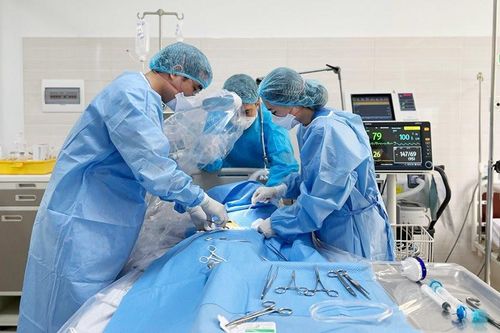Chủ quan với vết xước nhỏ, 3 người nhập viện do uốn ván