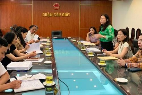 Tổ hòa giải phường Trung Hòa sẽ tham dự hội thi 'Hòa giải viên giỏi' toàn quốc