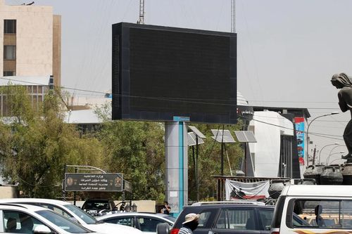 'Hack' màn hình quảng cáo, chiếu phim khiêu dâm ở trung tâm Thủ đô Baghdad