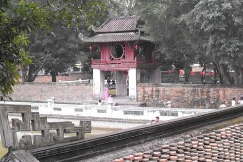 Xây dựng điểm đến và tự chủ tài chính của một di tích