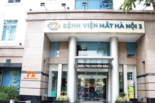 Bệnh viện Mắt Hà Nội 2 thông tin về bé trai sau 2 lần bóc giả chuyển biến nặng