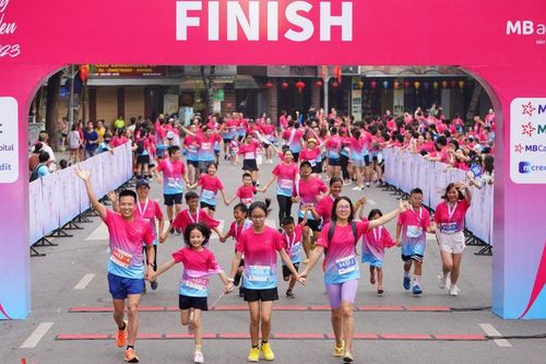 Giải chạy gia đình vì những nụ cười hạnh phúc