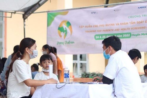 Còi cọc, suy dinh dưỡng vì ăn dặm sai cách