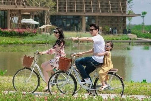 Trung vệ Quế Ngọc Hải và cuộc sống hạnh phúc bên bà xã xinh đẹp cùng hai con nhỏ