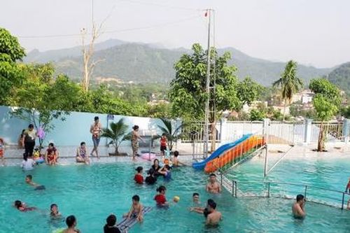 Cẩn trọng bị lây nhiễm bệnh khi đi bơi
