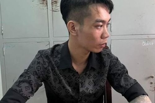 Nam thanh niên chặn đầu ôtô, đâm chết người trên quốc lộ 1 ra đầu thú