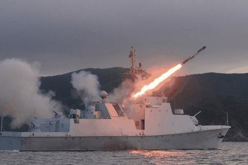 Lộ diện chiến hạm phóng tên lửa hành trình chiến lược của Triều Tiên