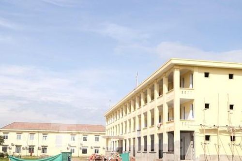 Dự án mở rộng trường thi công gần xong dù chưa đền bù giải phóng mặt bằng
