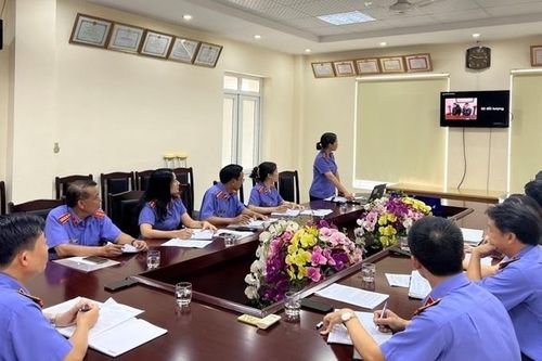 Thẩm định nội dung báo cáo án hình sự bằng sơ đồ tư duy tại VKSND quận Dương Kinh