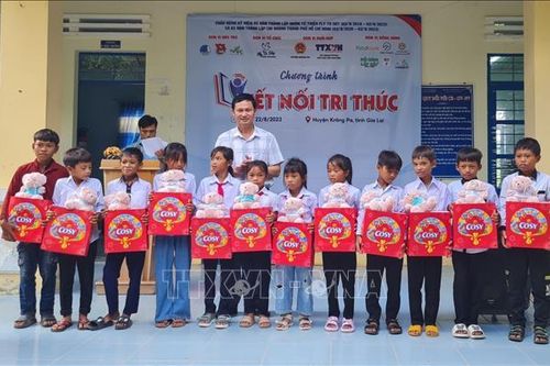 Kết nối tri thức cho học sinh vùng sâu, vùng xa