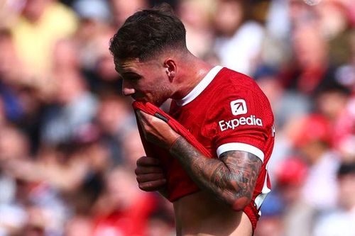 Liverpool kháng cáo tấm thẻ đỏ dành cho tiền vệ Mac Allister