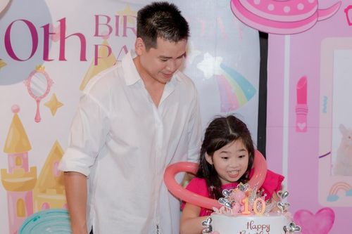 Phùng Ngọc Huy song ca cùng bạn thân xa cách 9 năm trong tiệc sinh nhật Lavie